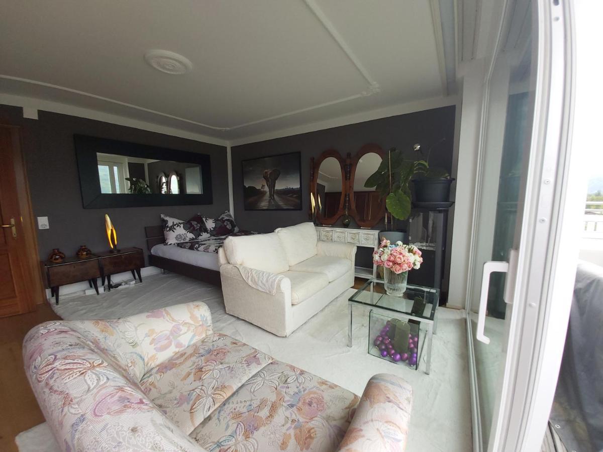 شقة Penthouse In ستشان المظهر الخارجي الصورة